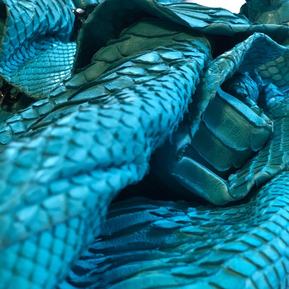 Genuine Python Purse - Good Condition - Turquoise - Picture 6 of 8